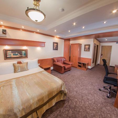Hotel Uyut Αλμάτι Εξωτερικό φωτογραφία