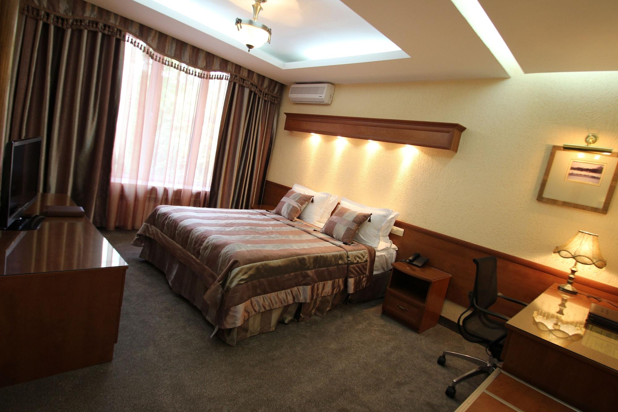 Hotel Uyut Αλμάτι Εξωτερικό φωτογραφία