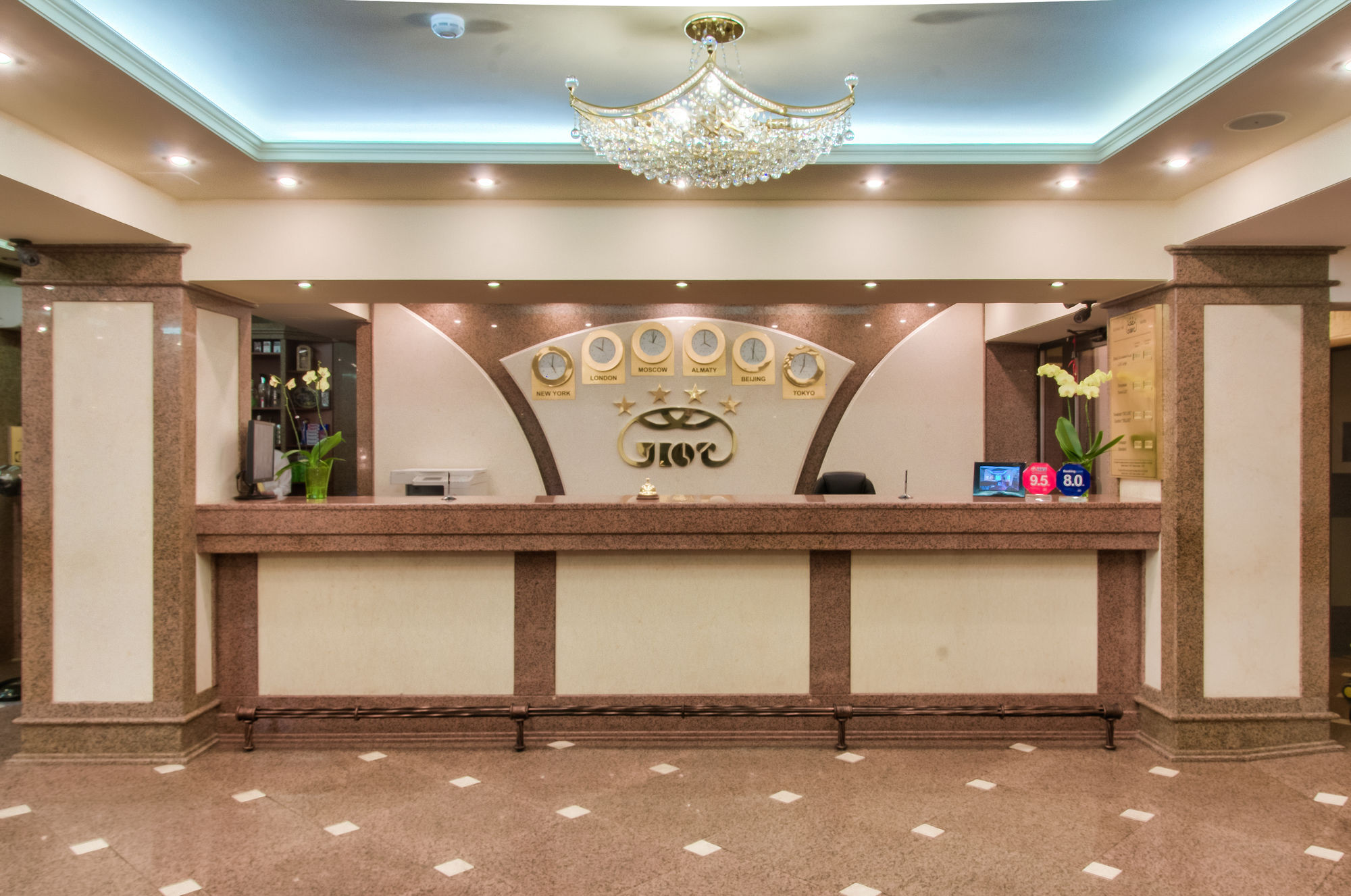 Hotel Uyut Αλμάτι Εξωτερικό φωτογραφία