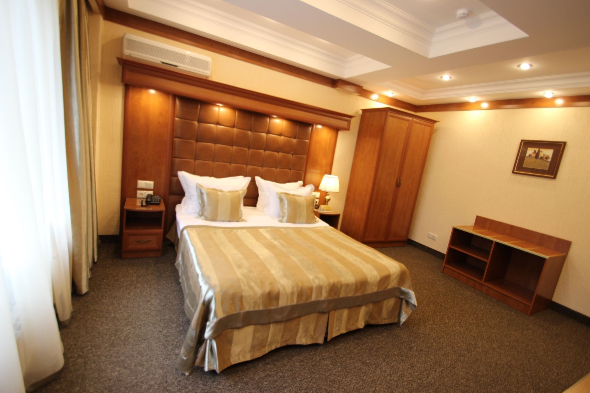 Hotel Uyut Αλμάτι Εξωτερικό φωτογραφία