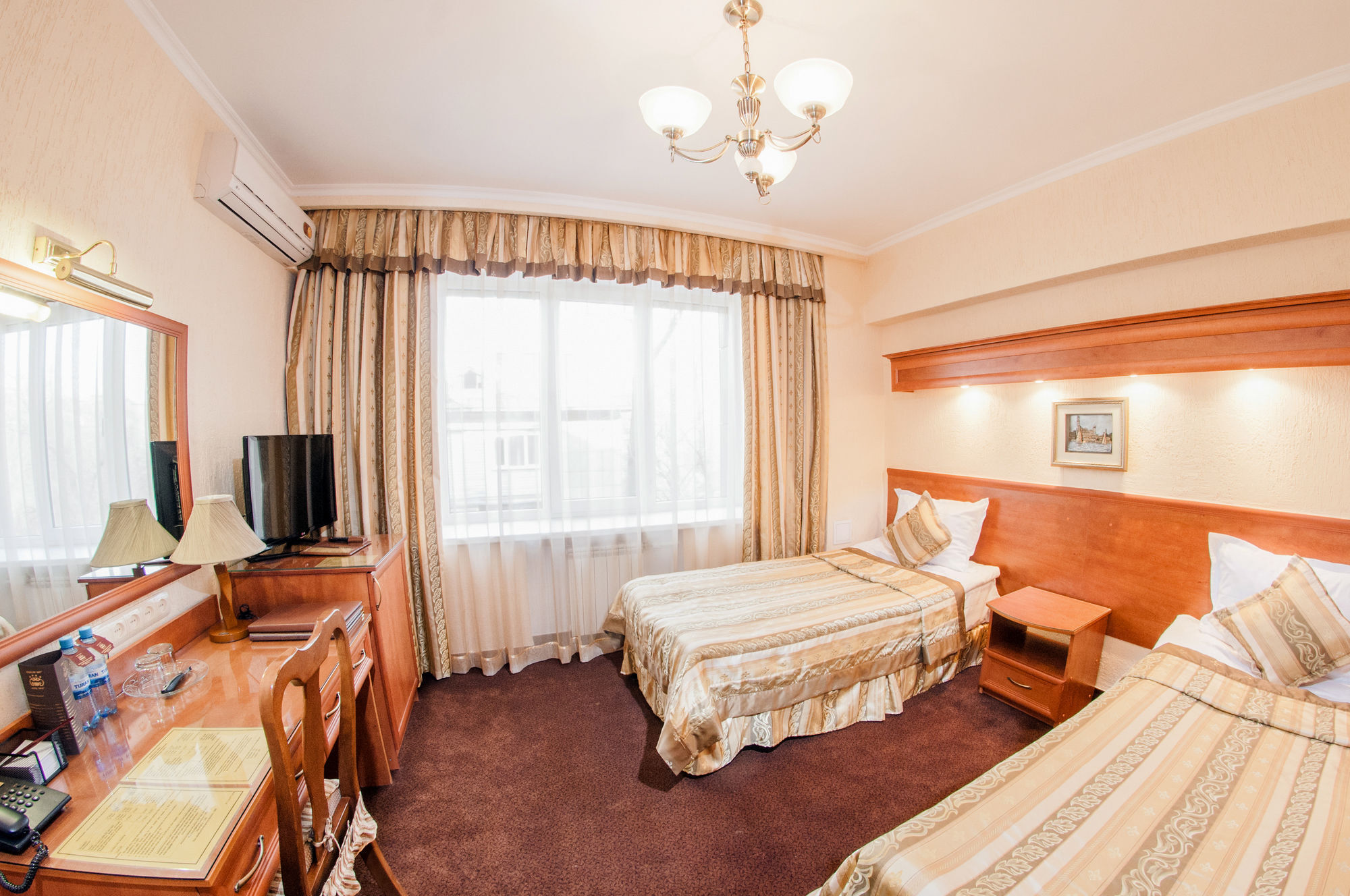 Hotel Uyut Αλμάτι Εξωτερικό φωτογραφία