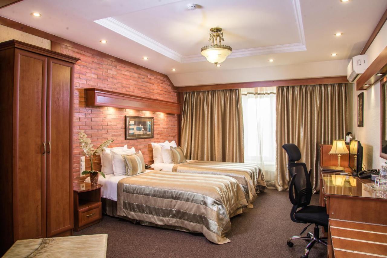 Hotel Uyut Αλμάτι Εξωτερικό φωτογραφία