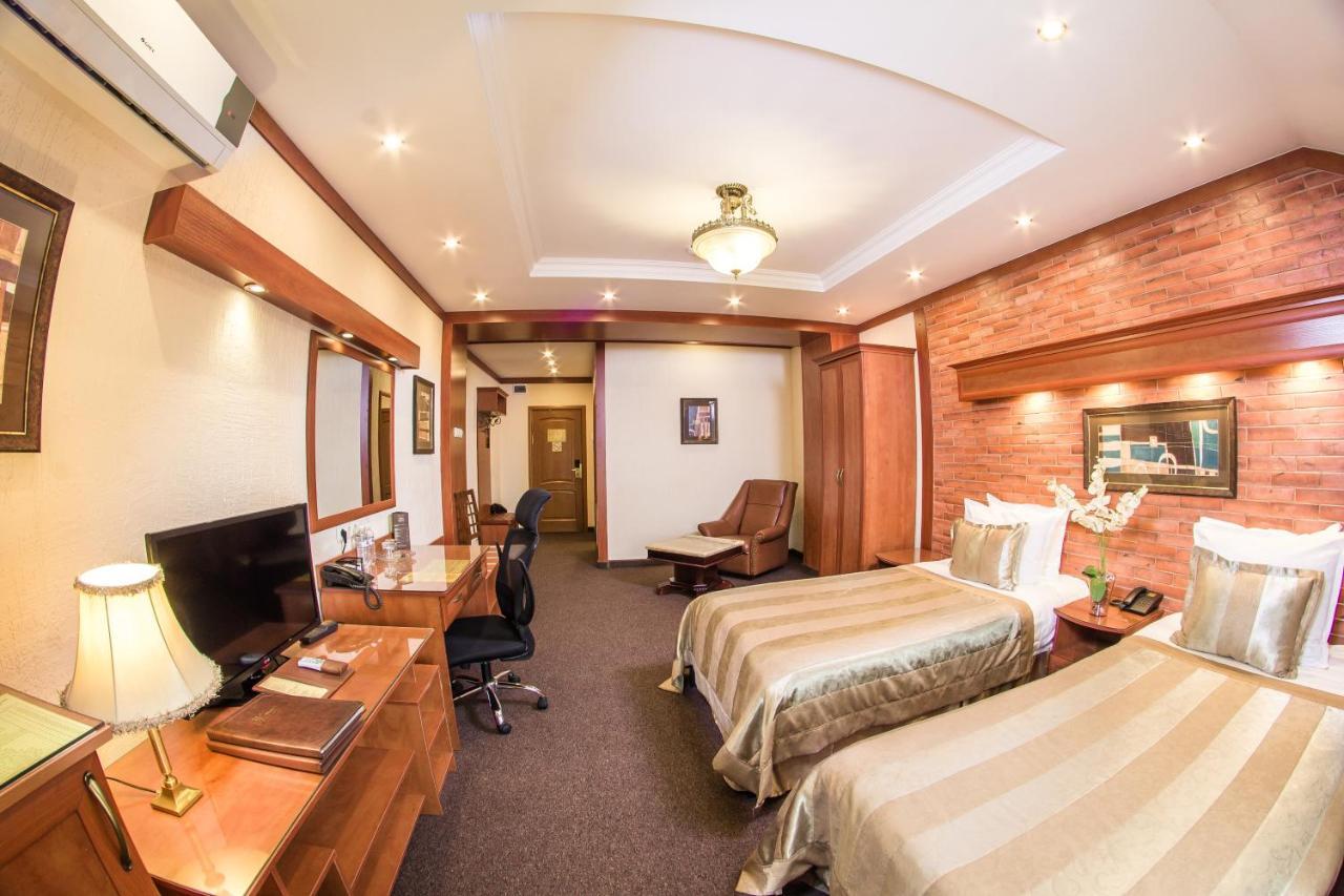 Hotel Uyut Αλμάτι Εξωτερικό φωτογραφία